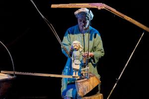 Прэм'ера спектакля "Кацёл з каменьчыкамі"