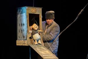 Прэм'ера спектакля "Кацёл з каменьчыкамі"