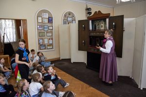 Дом, дзе жывуць лялькі